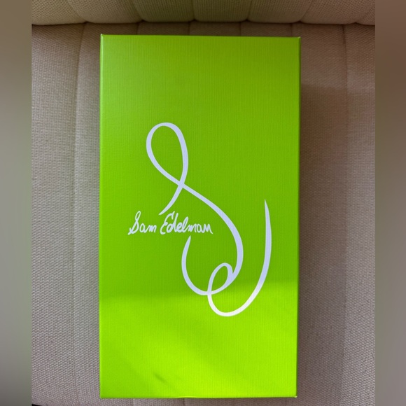 Karla Espadrille Flat Loafer - Picture 9 of 13